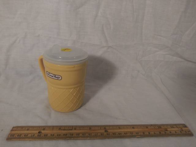 Kids toy ice cream maker Works