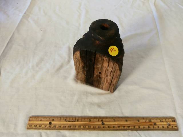 Candle holder