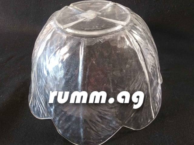 Plastic serving bowl